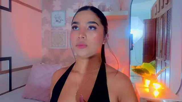 Snapshot of CharlotteGraay chatting on 06-18-26, 07:41 CharlotteGraay online show from 06-18-26, 07:41