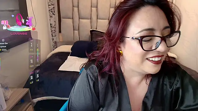 Victoria Adamns online show from 02-25-26, 12:05