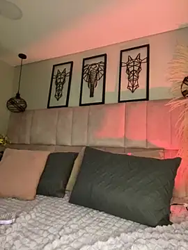 Sara  collins   online show from 09-09-25, 02:37