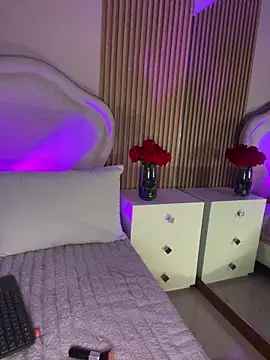 Sara  collins   online show from 10-27-25, 12:39