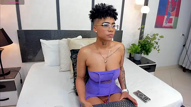 LuciaWallace online show from 01-08-26, 12:49