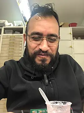 Snapshot of leonardohot1987 chatting on 01-23-25, 06:03 leonardohot1987 online show from 01-23-25, 06:03