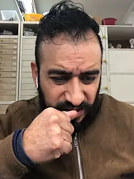 Snapshot of leonardohot1987 chatting on 01-27-25, 06:09 leonardohot1987 online show from 01-27-25, 06:09