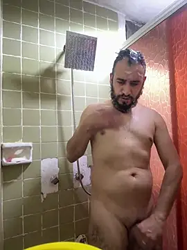 Snapshot of leonardohot1987 chatting on 03-03-25, 04:32 leonardohot1987 online show from 03-03-25, 04:32