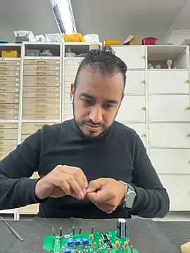 leonardohot1987 online show from 12-04-25, 07:24