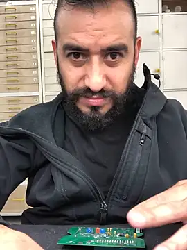 Snapshot of leonardohot1987 chatting on 02-10-25, 08:42 leonardohot1987 online show from 02-10-25, 08:42