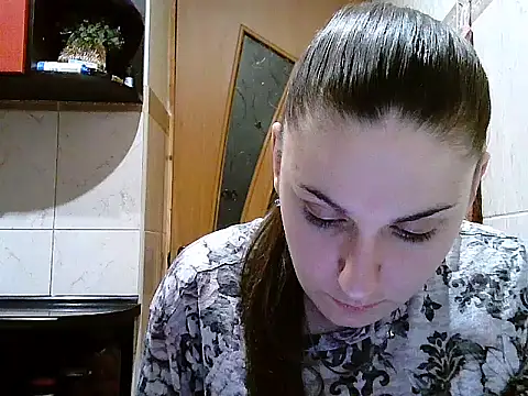 Yuliia30 online show from 03-07-26, 08:25