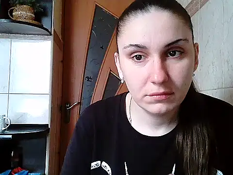 Snapshot of Yuliia30 chatting on 01-17-26, 09:02 Yuliia30 online show from 01-17-26, 09:02