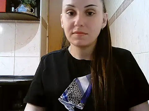 Yuliia30 online show from 05-13-26, 03:41