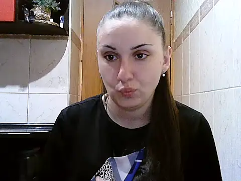 Snapshot of Yuliia30 chatting on 02-28-26, 04:28 Yuliia30 online show from 02-28-26, 04:28