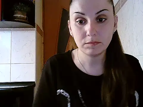 Yuliia30 online show from 04-07-26, 12:51