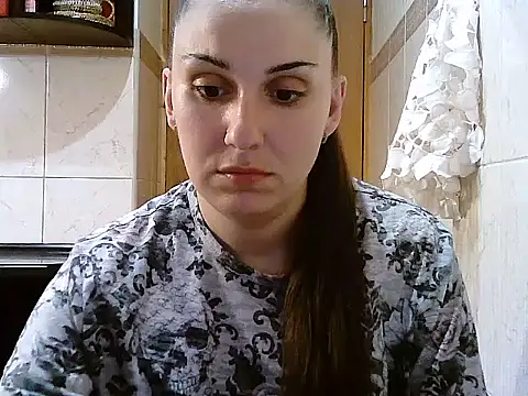 Snapshot of Yuliia30 chatting on 06-06-26, 06:46 Yuliia30 online show from 06-06-26, 06:46