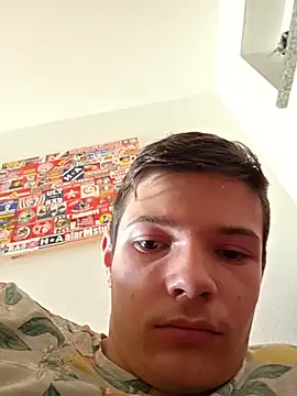 Snapshot of Ich_bins_einfach chatting on 07-19-26, 12:13 Ich bins einfach online show from 07-19-26, 12:13