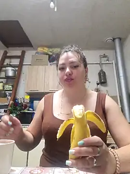 Snapshot of Jyleta chatting on 07-15-26, 10:06 Jyleta online show from 07-15-26, 10:06