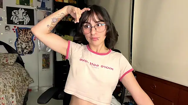 B0nnie H0ney online show from 04-24-26, 01:29
