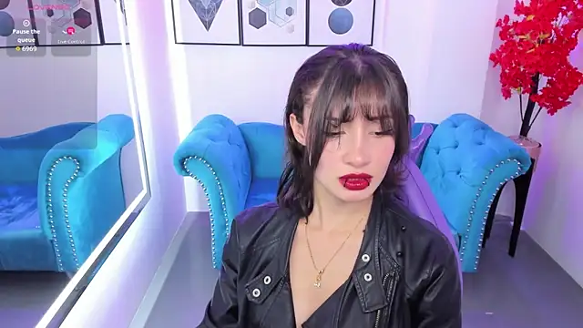 Akaza Hakuji  online show from 11-04-25, 12:42