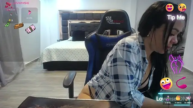 Francheskasmile online show from 11-16-25, 05:34
