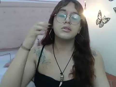 Snapshot of kathepickmanx chatting on 03-20-25, 03:13 kathepickmanx online show from 03-20-25, 03:13