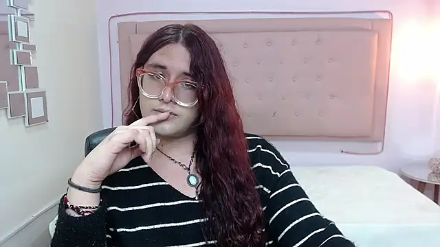 Snapshot of kathepickmanx chatting on 09-14-25, 03:40 kathepickmanx online show from 09-14-25, 03:40