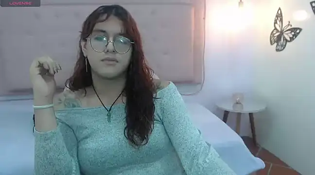 Snapshot of kathepickmanx chatting on 03-11-25, 03:25 kathepickmanx online show from 03-11-25, 03:25