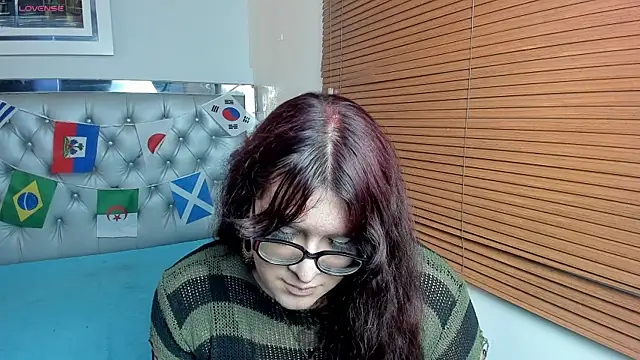 Snapshot of kathepickmanx chatting on 07-15-26, 03:13 kathepickmanx online show from 07-15-26, 03:13