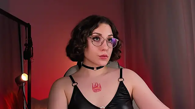 Snapshot of Eva_Moss_ chatting on 03-20-25, 10:32 Eva Moss online show from 03-20-25, 10:32