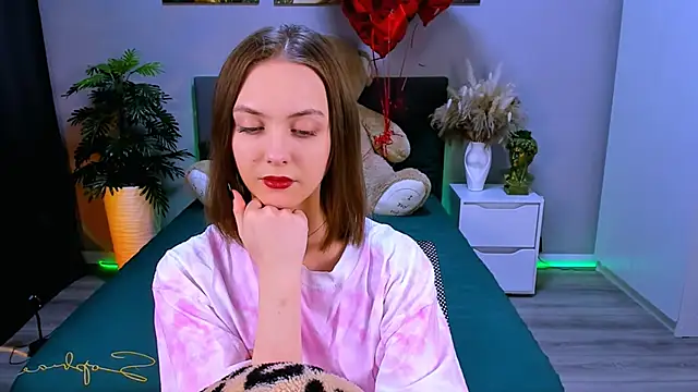 JesssWalker online show from 03-22-25, 01:54