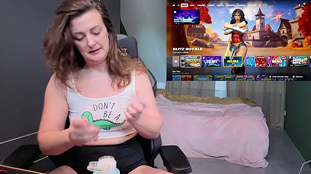 Snapshot of cumtomama chatting on 09-25-25, 10:21 cumtomama online show from 09-25-25, 10:21