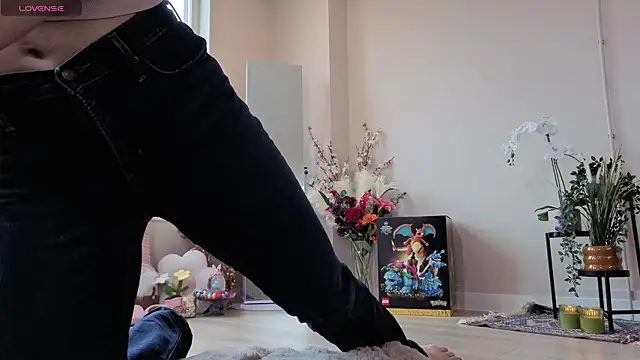 cumtomama online show from 04-02-26, 10:33