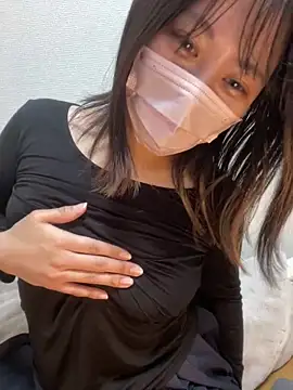 Snapshot of momo-love chatting on 02-03-25, 05:40 momo-love online show from 02-03-25, 05:40