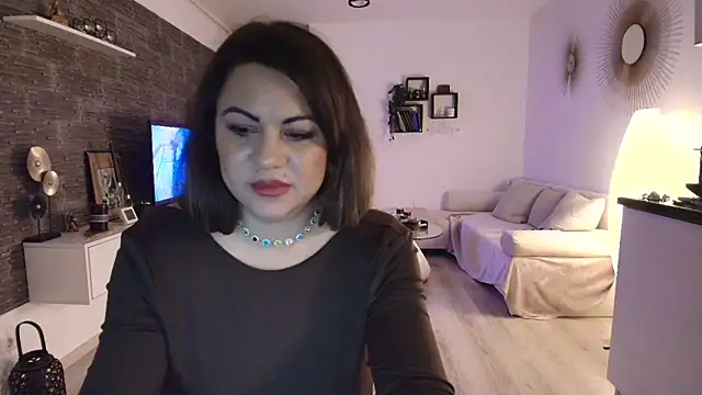 Snapshot of VixenVibesX chatting on 02-17-25, 10:38 VixenVibesX online show from 02-17-25, 10:38