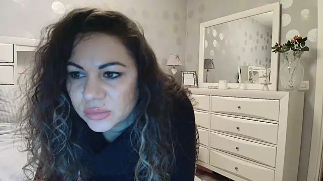 Snapshot of VixenVibesX chatting on 03-12-25, 01:25 VixenVibesX online show from 03-12-25, 01:25