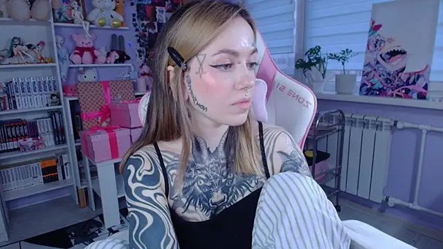 Catharsisi online show from 10-29-25, 01:54