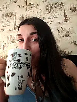Snapshot of Rosanna_Rennie chatting on 03-02-25, 01:09 Rosanna Rennie online show from 03-02-25, 01:09