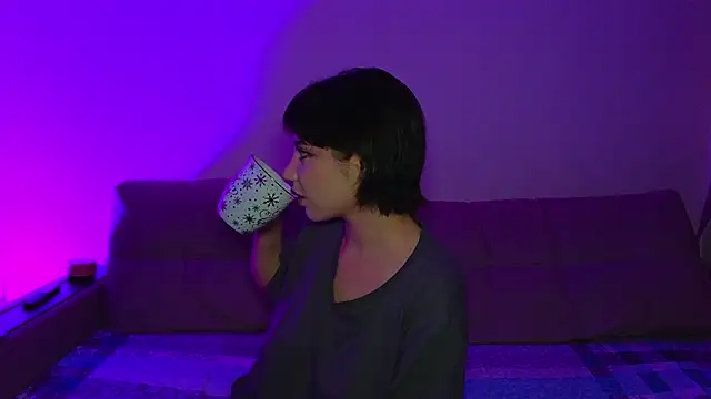 Snapshot of CassJonn chatting on 10-15-25, 07:33 CassJonn online show from 10-15-25, 07:33