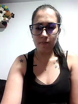 Snapshot of CHARLOTTE_1711 chatting on 10-02-25, 04:16 CHARLOTTE 1711 online show from 10-02-25, 04:16