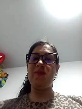 CHARLOTTE 1711 online show from 12-05-25, 04:44