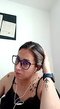 Snapshot of CHARLOTTE_1711 chatting on 02-10-25, 09:47 CHARLOTTE 1711 online show from 02-10-25, 09:47