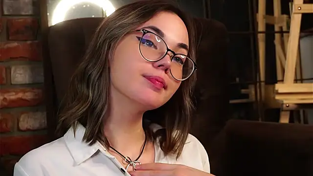 Snapshot of SunnCornfield chatting on 01-19-25, 11:32 SunnCornfield online show from 01-19-25, 11:32