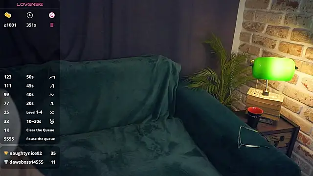 Snapshot of SunnCornfield chatting on 02-06-25, 08:02 SunnCornfield online show from 02-06-25, 08:02