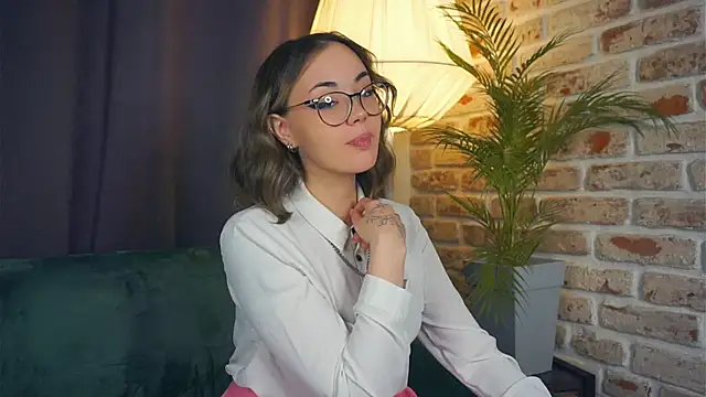 Snapshot of SunnCornfield chatting on 01-23-25, 07:51 SunnCornfield online show from 01-23-25, 07:51