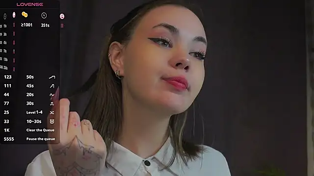 Snapshot of SunnCornfield chatting on 02-08-25, 07:27 SunnCornfield online show from 02-08-25, 07:27