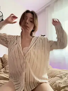 Snapshot of Mary_Leaf chatting on 01-23-25, 09:29 Mary Leaf online show from 01-23-25, 09:29