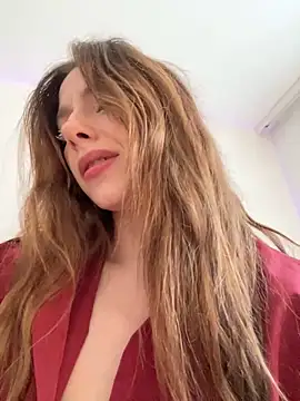 Snapshot of Mary_Leaf chatting on 02-01-25, 05:37 Mary Leaf online show from 02-01-25, 05:37