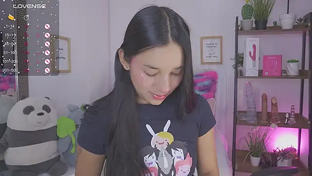 Snapshot of Hade_collinss chatting on 02-19-26, 06:16 Hade collinss online show from 02-19-26, 06:16