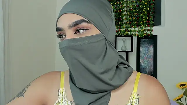 Maissa Alabi online show from 09-20-25, 04:23