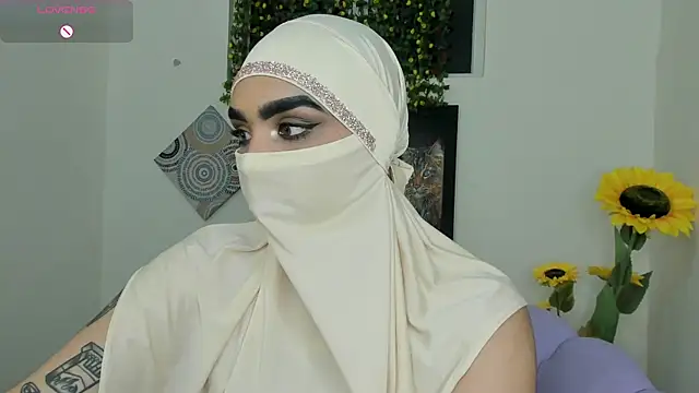 Maissa Alabi online show from 11-10-25, 06:46