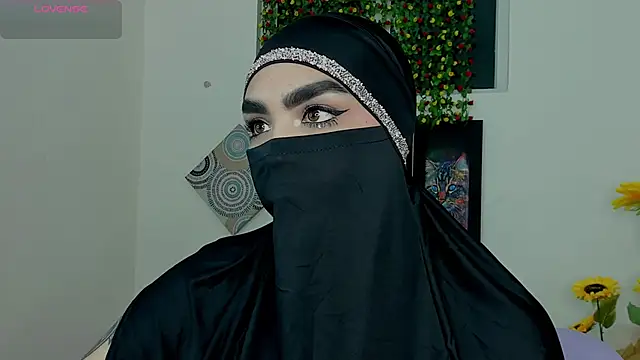 Maissa Alabi online show from 11-30-25, 05:36