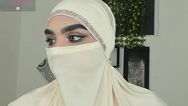 Maissa Alabi online show from 10-11-25, 06:42