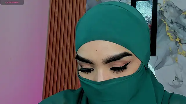 Snapshot of Maissa_Alabi chatting on 02-12-26, 07:02 Maissa Alabi online show from 02-12-26, 07:02